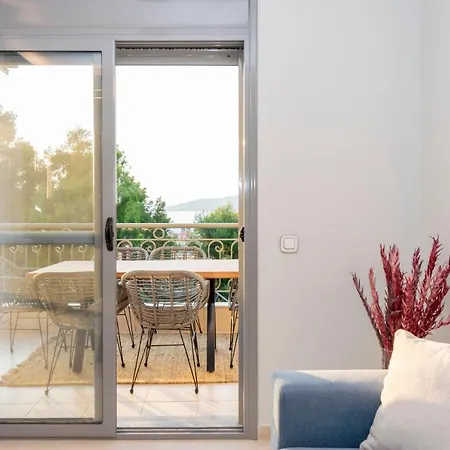 Sithoniars Luxury 2nd Floor With Sea View